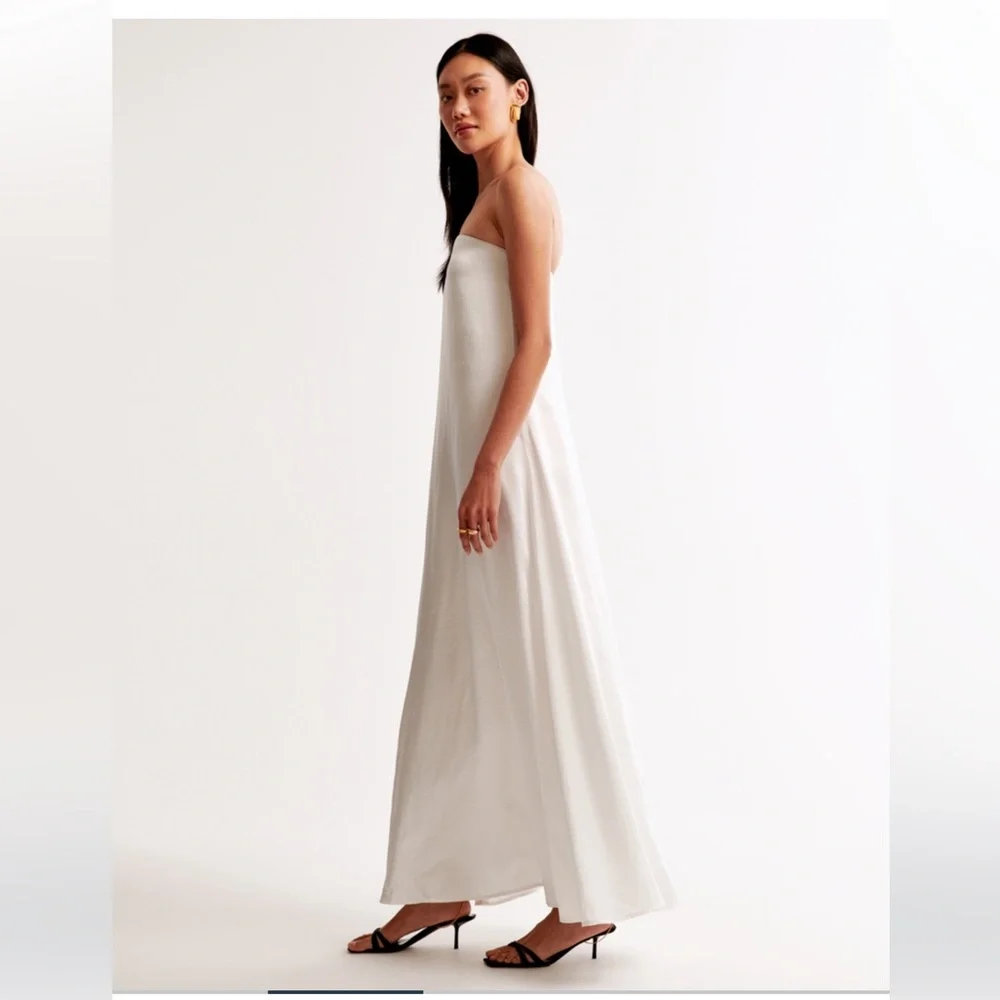 Abercrombie & Fitch Strapless Maxi Dress in White